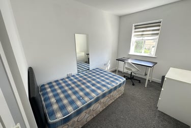 6 bed flat, Schuster Road, Victoria Park, Manchester, M145PE - Image 10